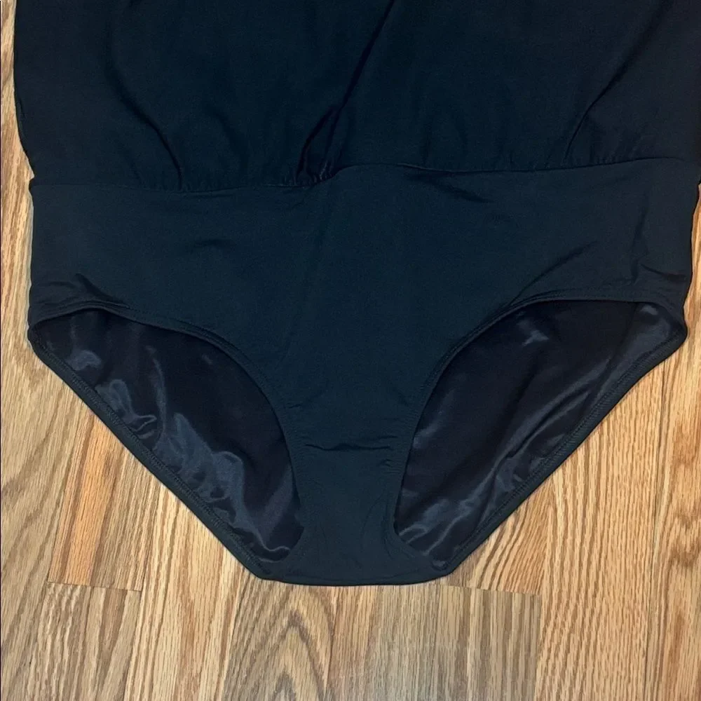 Lands’ End swim mini skirt, black, 16